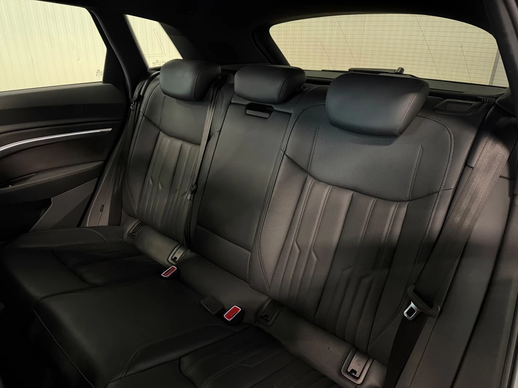 Audi e-tron – foto 11