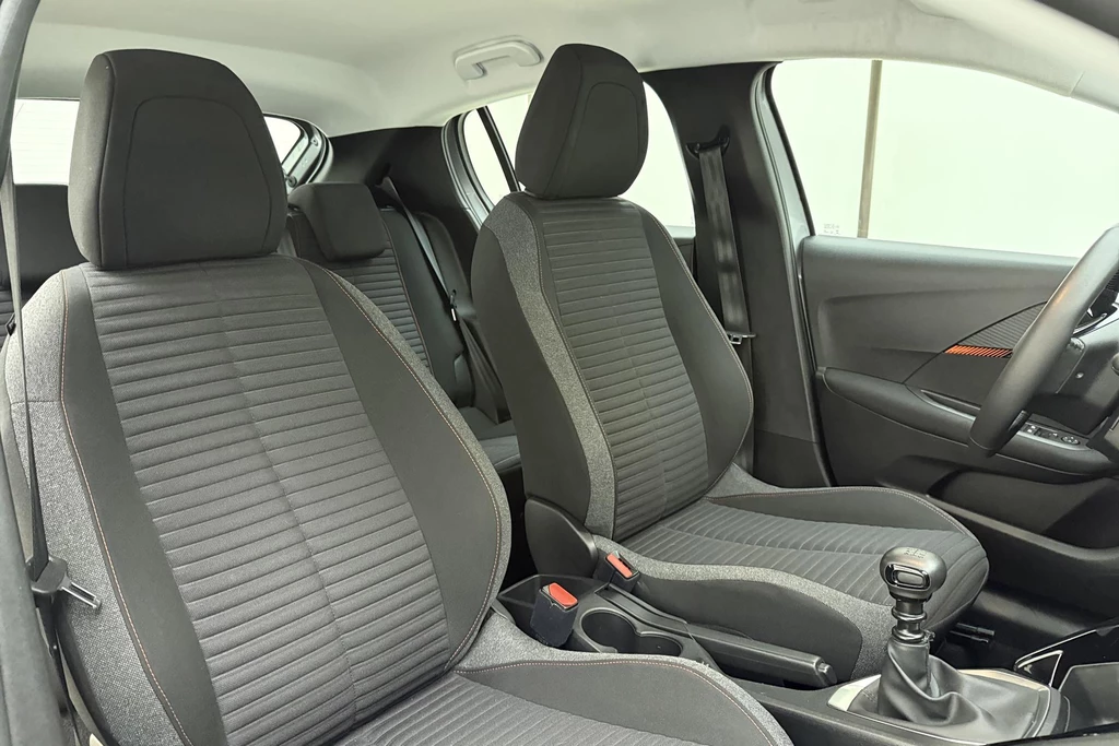 Peugeot 208 – foto 13