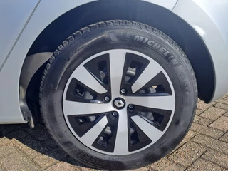 Renault Clio – thumbnail 9