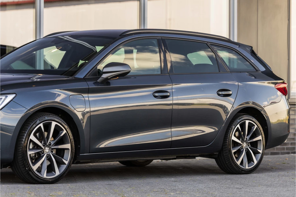 SEAT Leon – foto 4