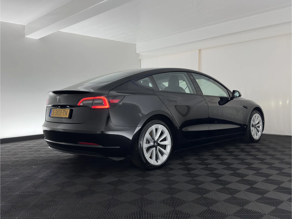 Tesla Model 3 – foto 4