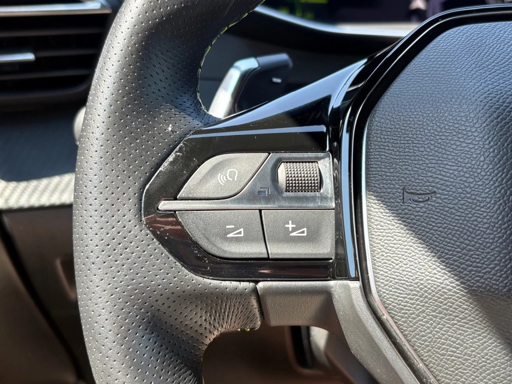 Peugeot 208 – foto 16