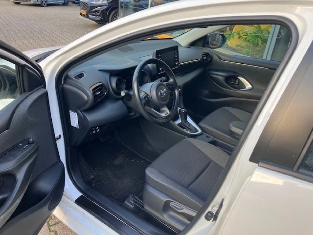 Toyota Yaris – foto 6