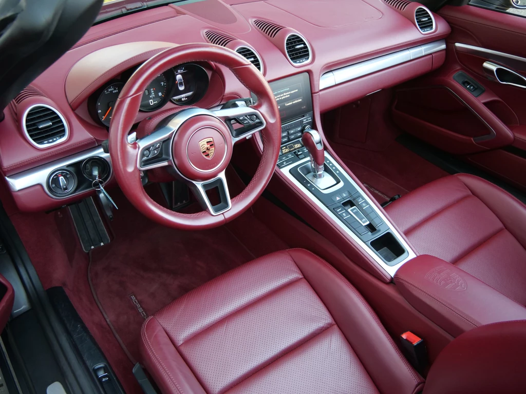Porsche 718 – foto 30