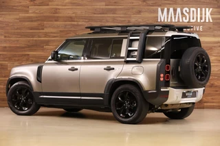 Land Rover Defender – thumbnail 4
