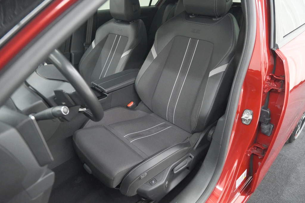 Opel Astra – foto 30