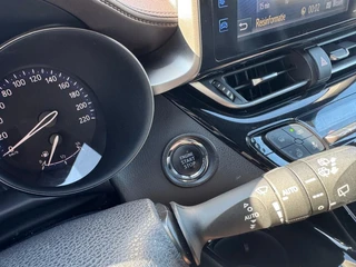 Toyota C-HR – thumbnail 33