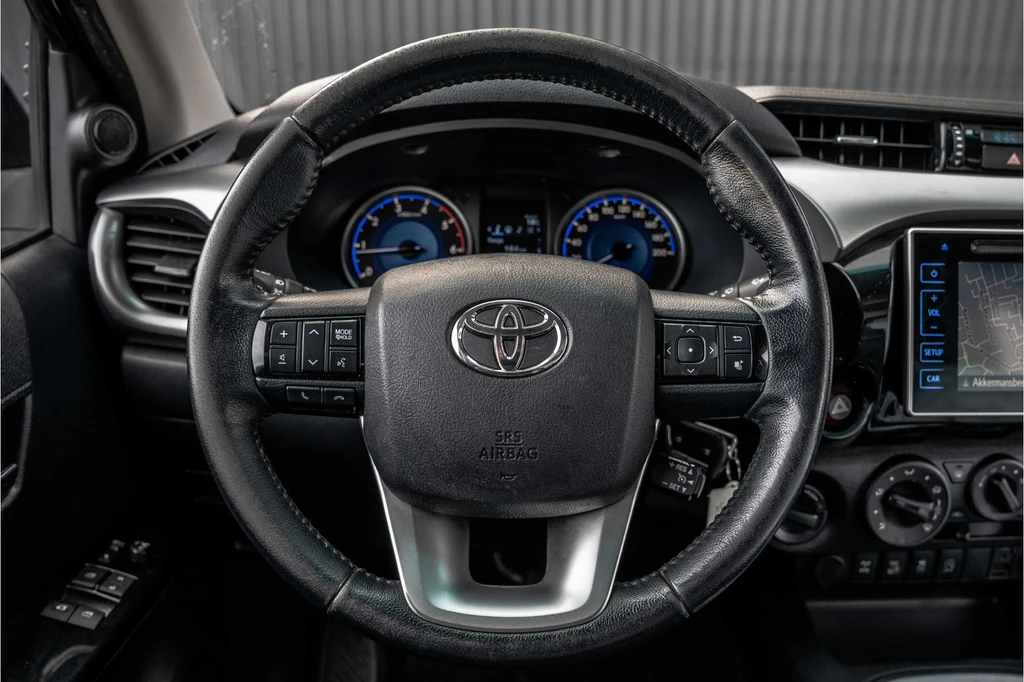 Toyota Hilux – foto 13