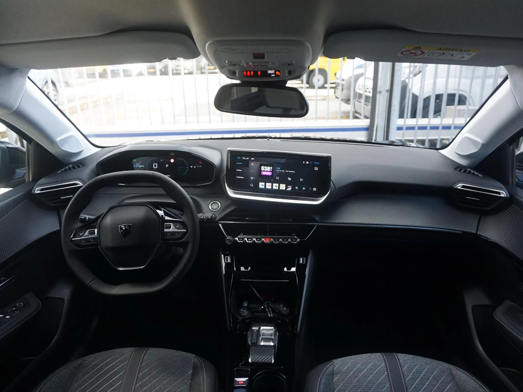 Peugeot 208 – foto 14