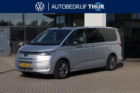Volkswagen Multivan 1.4 eHybrid L2 Bulli Edition 218PK / 160kW 6 persoons, LED Matrix IQ.Light, panoramadak, achteruitrijcamera, navigatie, 3-zone Climatronic, Keyless Entry & Start, Apple Carplay & Android Auto, verwarmbare voorstoelen + stuurwiel, parkeersensoren voor + achter, dodehoekdetectie (Side Assist), dynamische grootlichtassistent, draadloos telefoon laden, elektrisch bedienbare zijschuifdeuren met sluithulp, 18'' LMV 'Toshima'