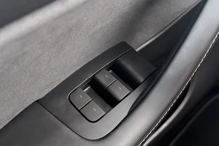 Tesla Model Y – thumbnail 19