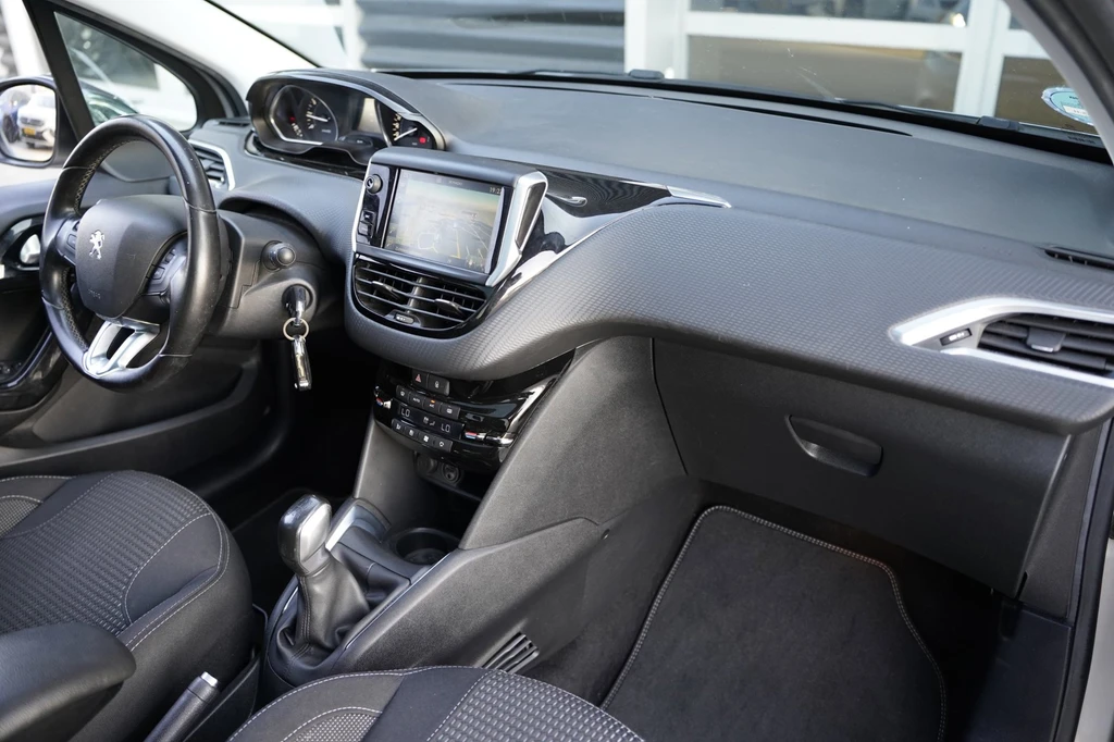 Peugeot 208 – foto 29