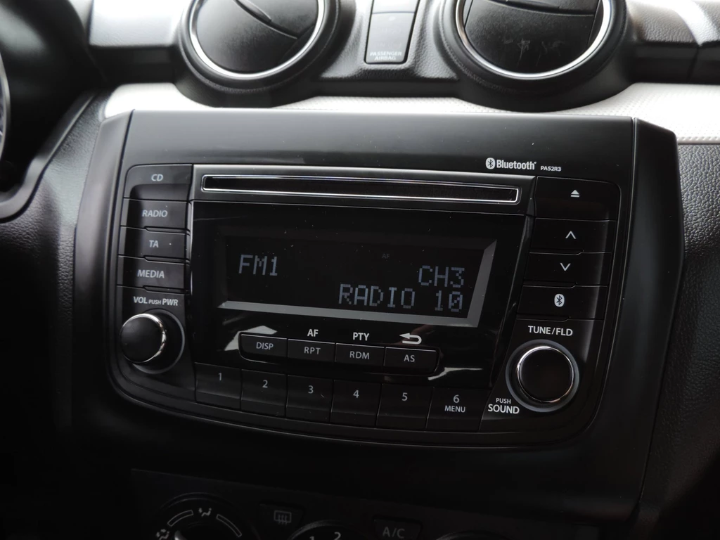 Suzuki Swift – foto 28