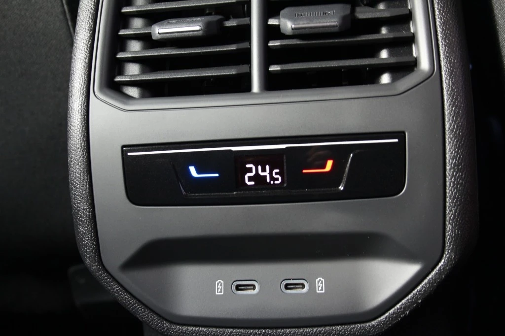 SEAT Leon – foto 16