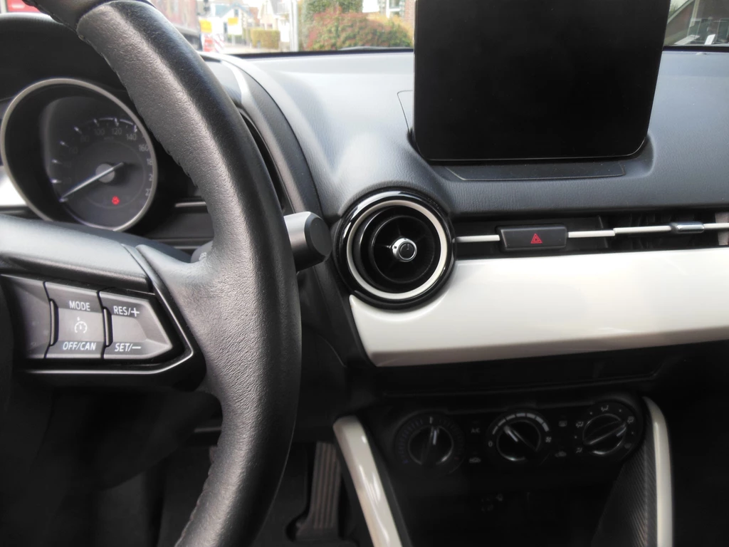 Mazda 2 – foto 13