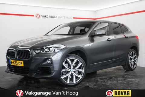 BMW X2 sDrive20i Advantage | HUD | Navi Plus | Camera | 19” | Stoelverwarming