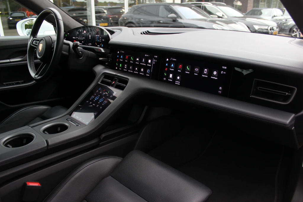 Porsche Taycan – foto 14