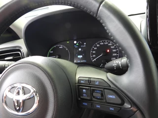 Toyota Yaris – thumbnail 17