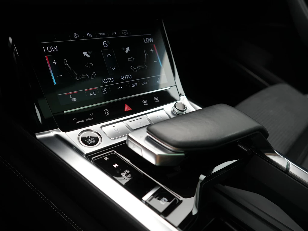 Audi Q8 Sportback e-tron – foto 19