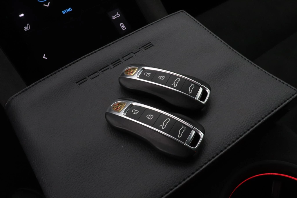 Porsche Taycan – foto 18