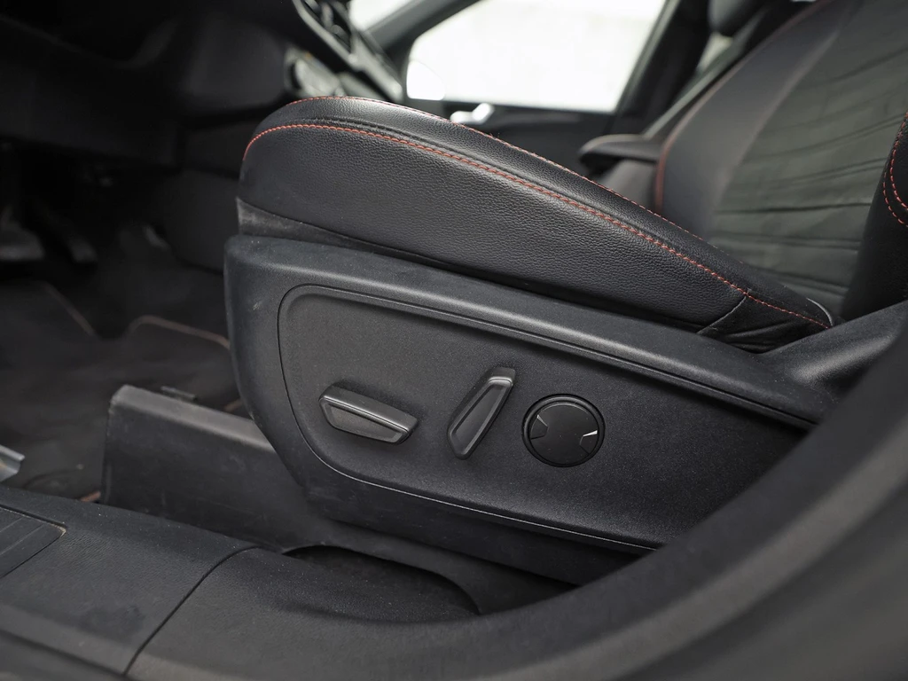 Ford Kuga – foto 17