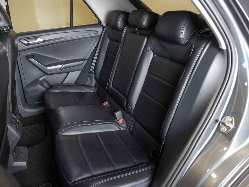 Volkswagen T-Roc – foto 11