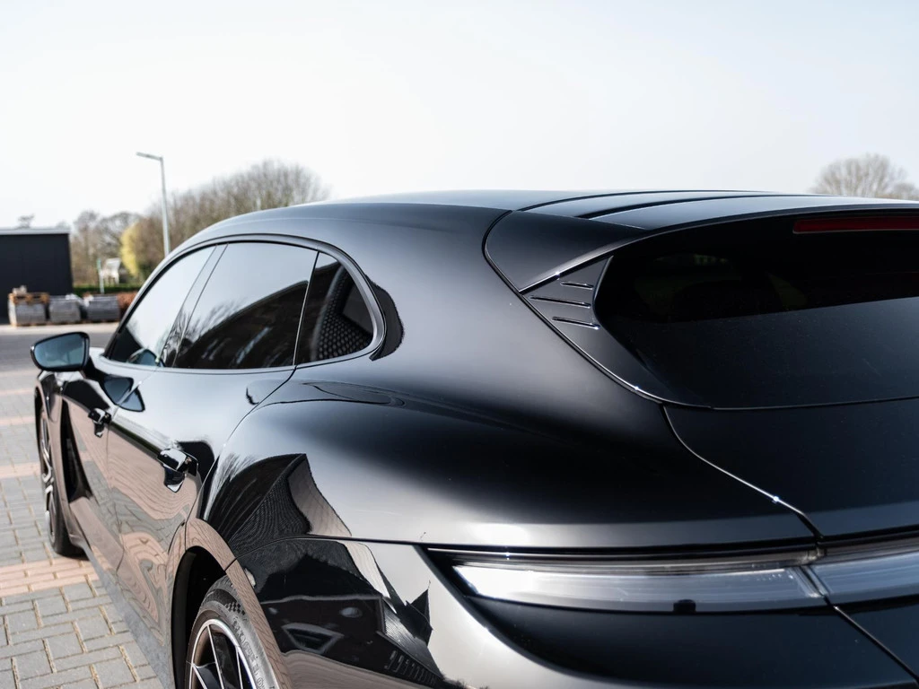 Porsche Taycan – foto 8