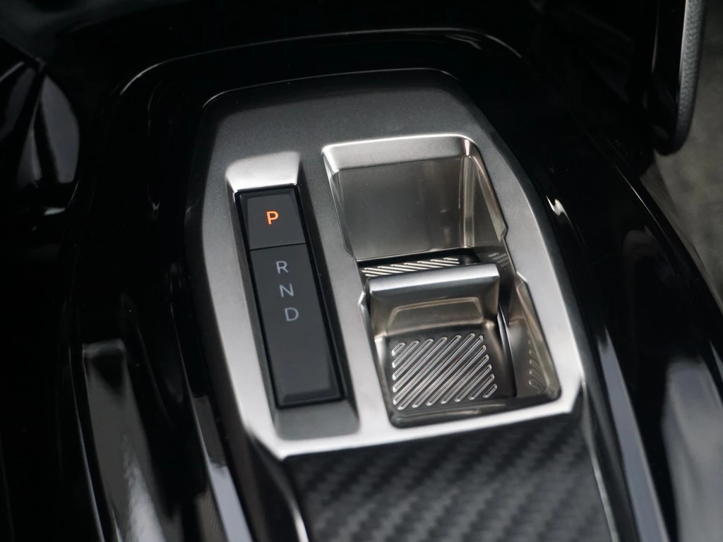 Peugeot 208 – foto 33