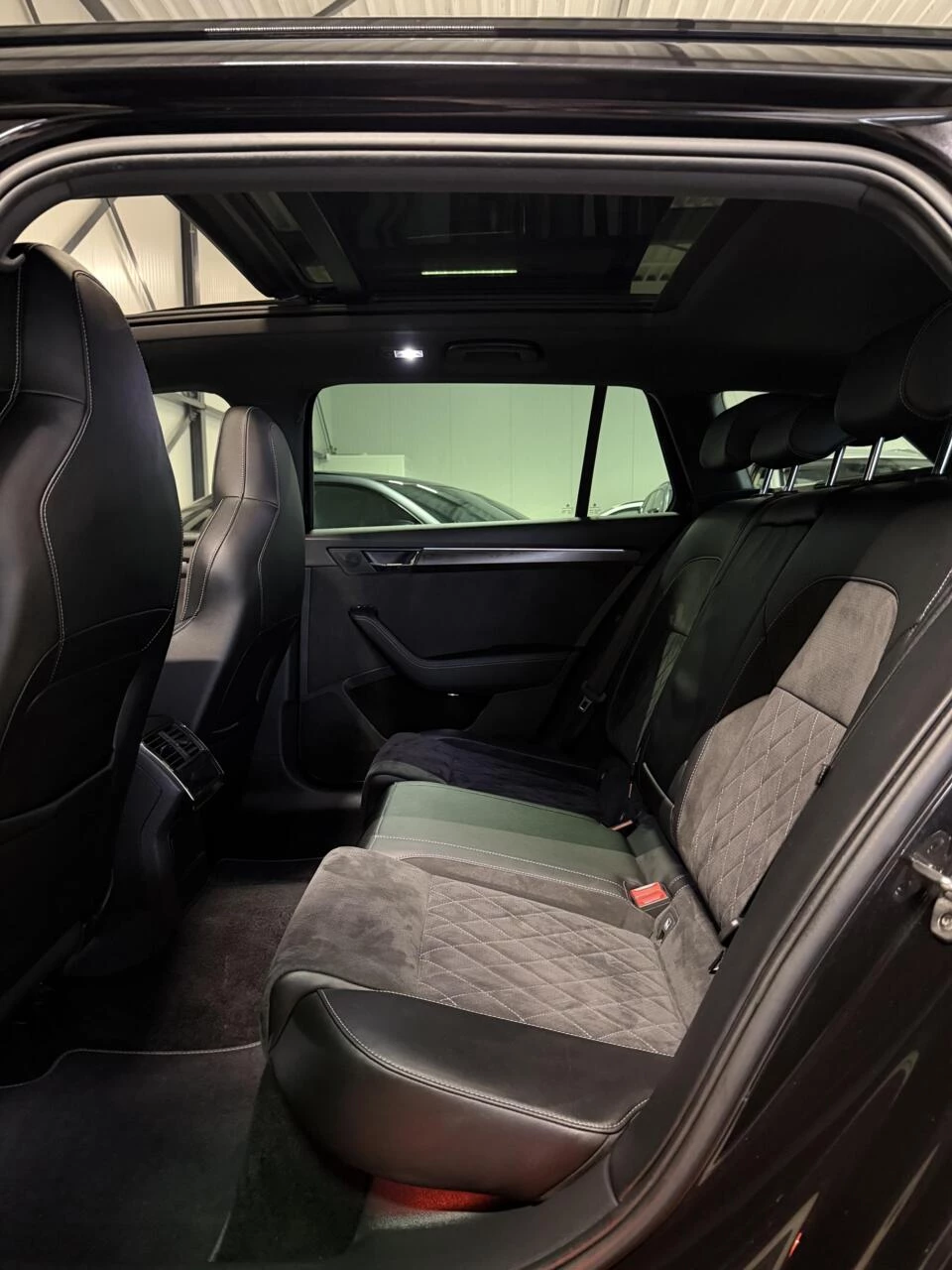 Škoda Superb – foto 36