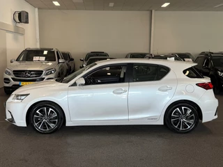 Lexus CT – thumbnail 2
