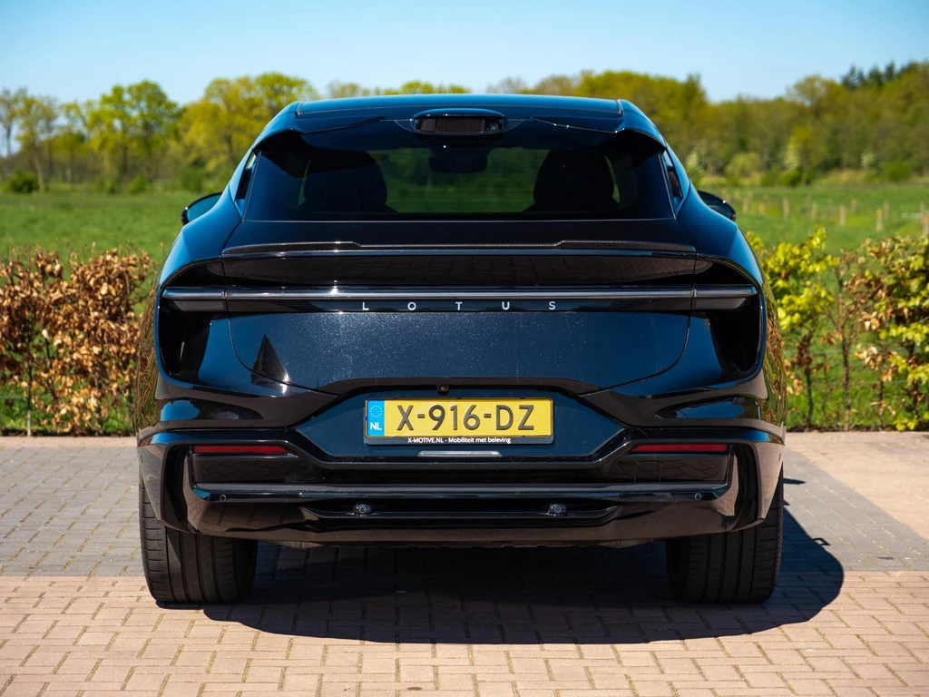 Lotus Eletre – foto 8
