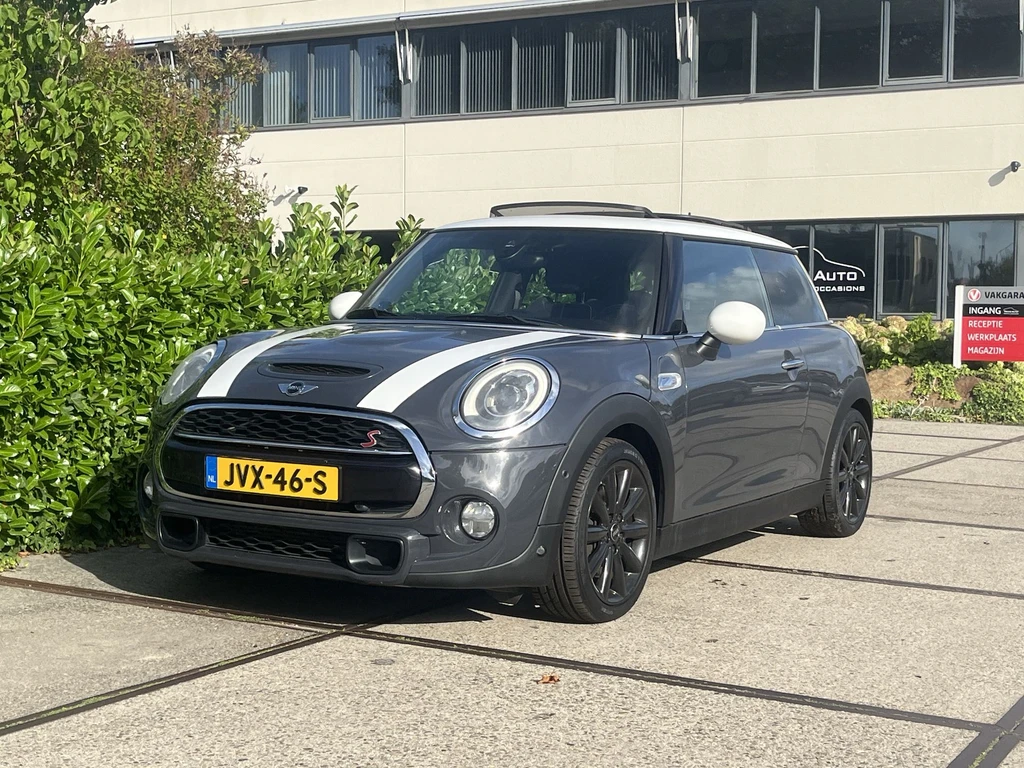 MINI 3-deurs – foto 1