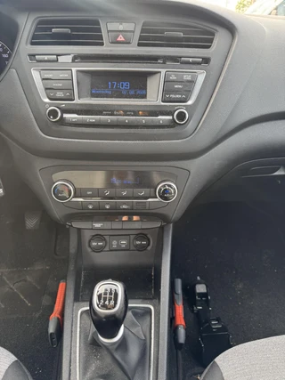 Hyundai i20 – thumbnail 13