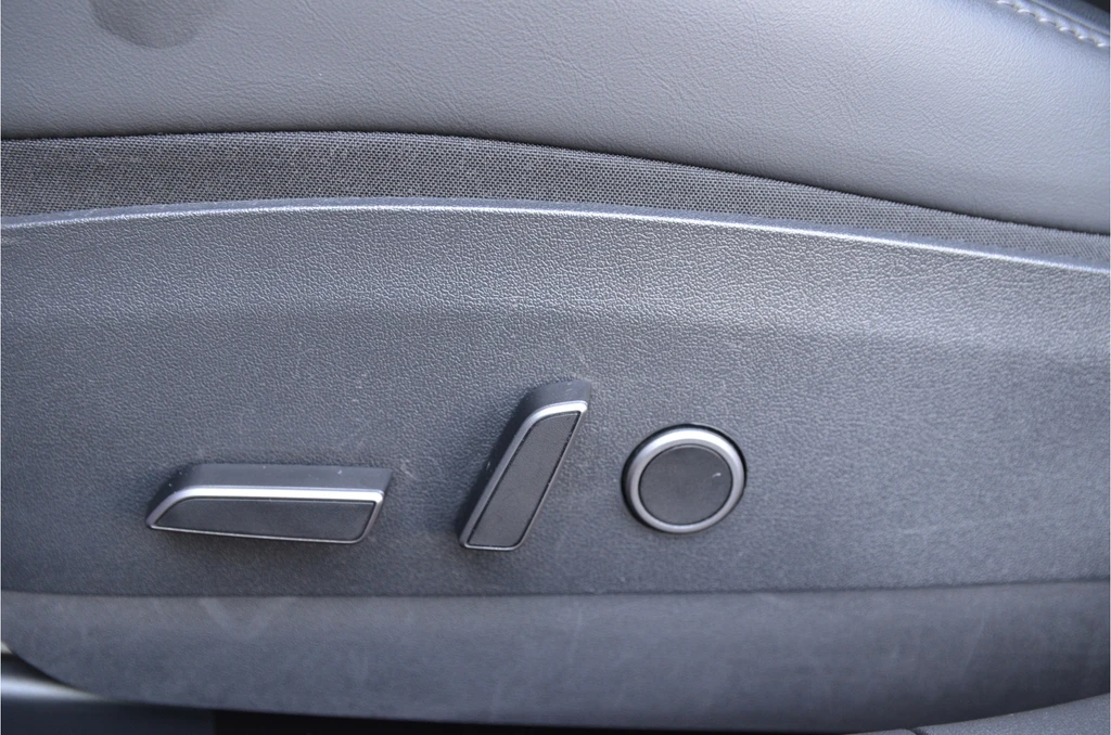 Tesla Model 3 – foto 8