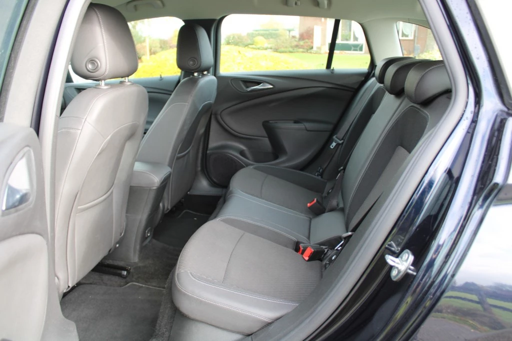 Opel Astra – foto 31