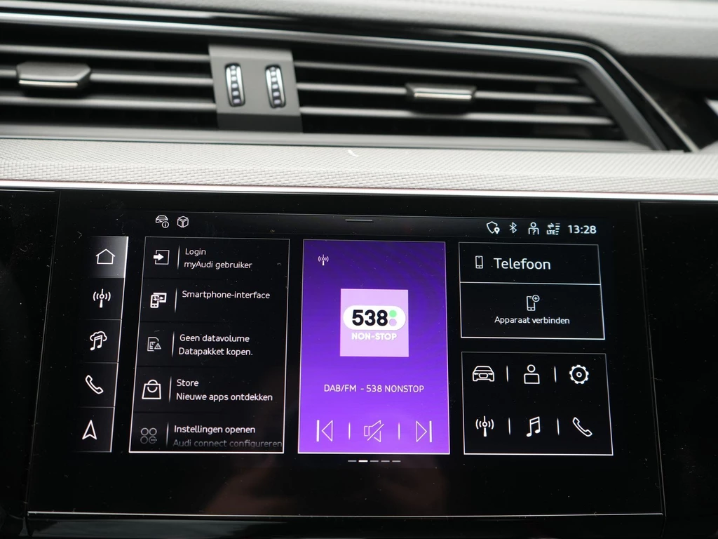 Audi Q8 Sportback e-tron – foto 23
