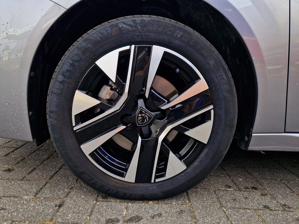 Peugeot 208 – foto 9
