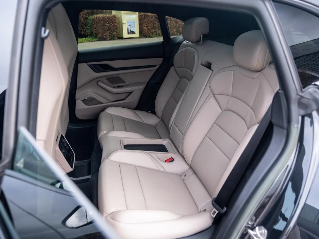 Porsche Taycan – foto 24