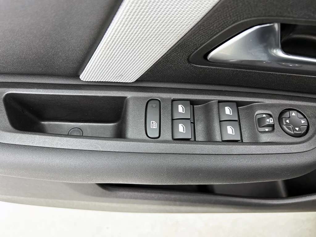 Citroën C4 X – foto 30