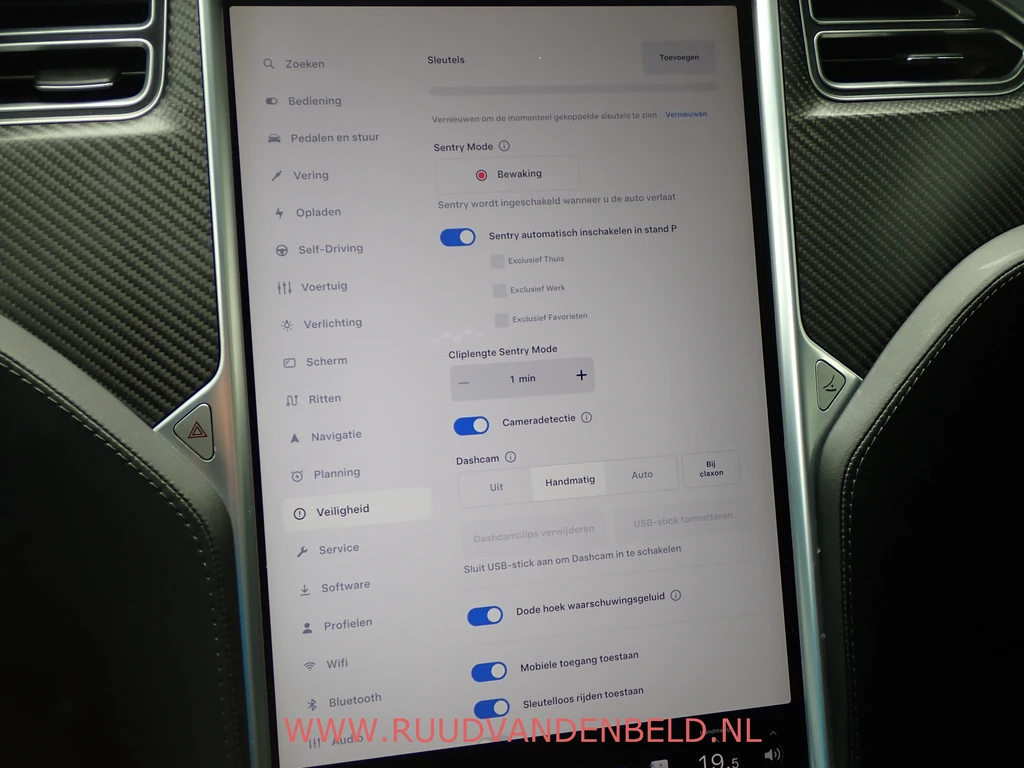 Tesla Model X – foto 26
