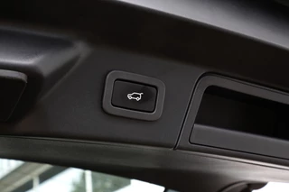 Land Rover Range Rover Velar – thumbnail 49