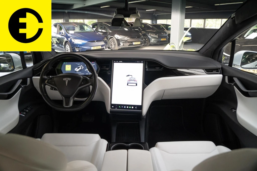 Tesla Model X – foto 28