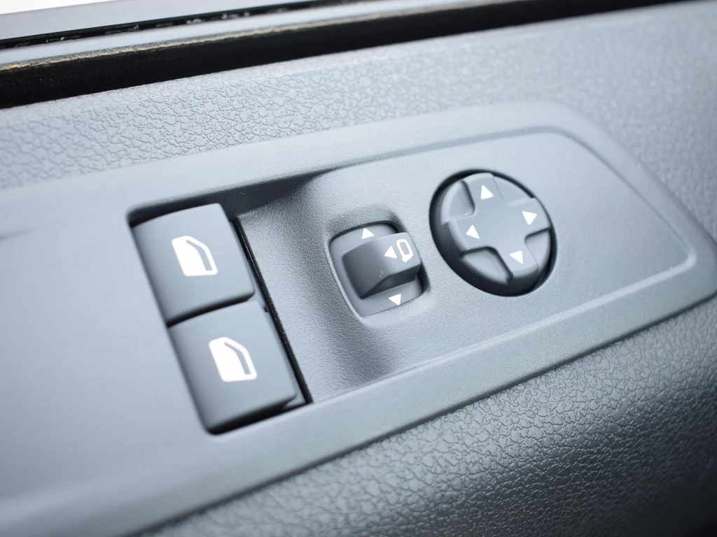 Peugeot e-Expert – foto 21