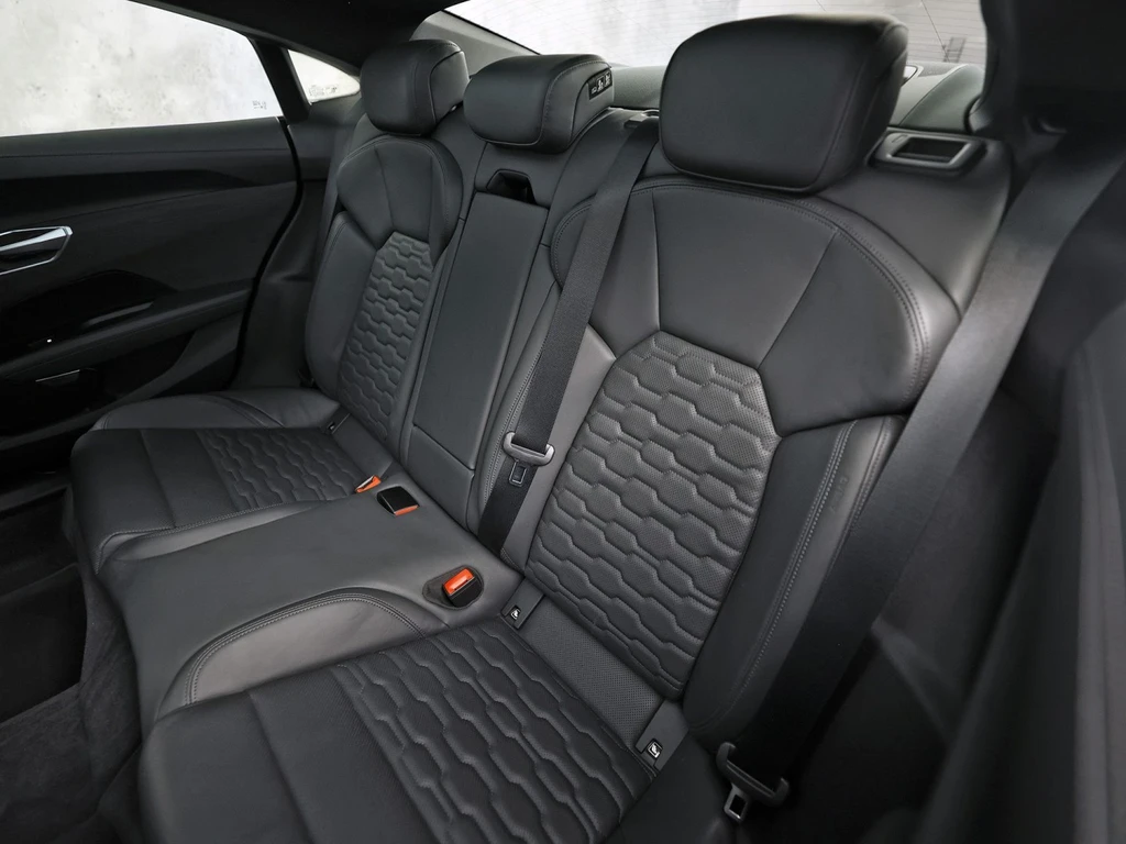 Audi e-tron GT – foto 18