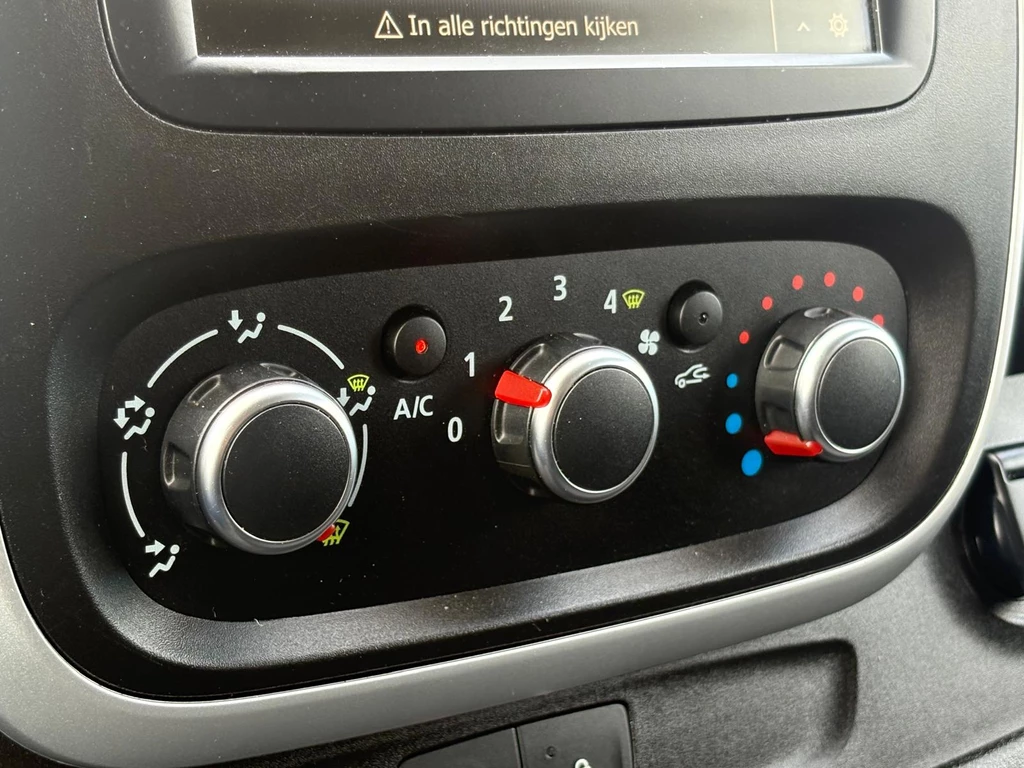Renault Trafic – foto 23