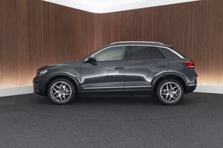 Volkswagen T-Roc – thumbnail 2
