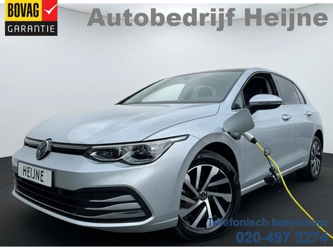 Volkswagen Golf eHybrid PHEV 204PK DSG STYLE CAMERA/VELOURS/NAVI/IQ-LIGHT
