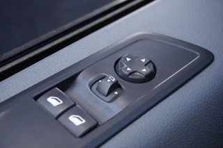 Opel Vivaro – thumbnail 18