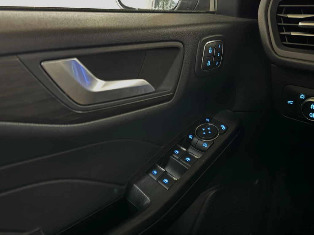 Ford Kuga – foto 37