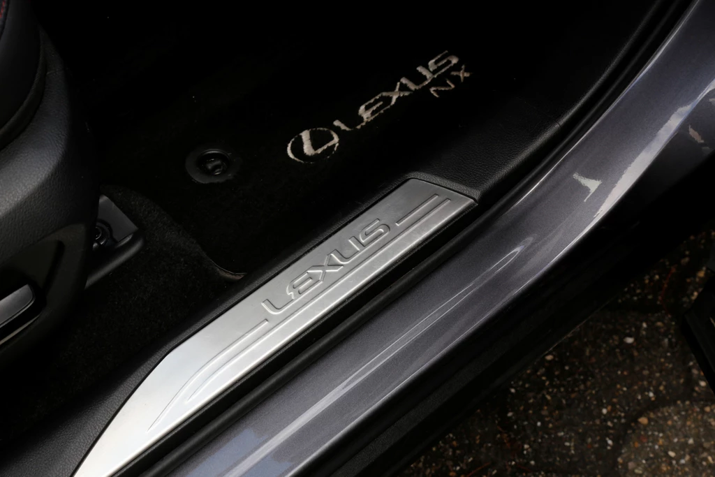 Lexus NX – foto 36